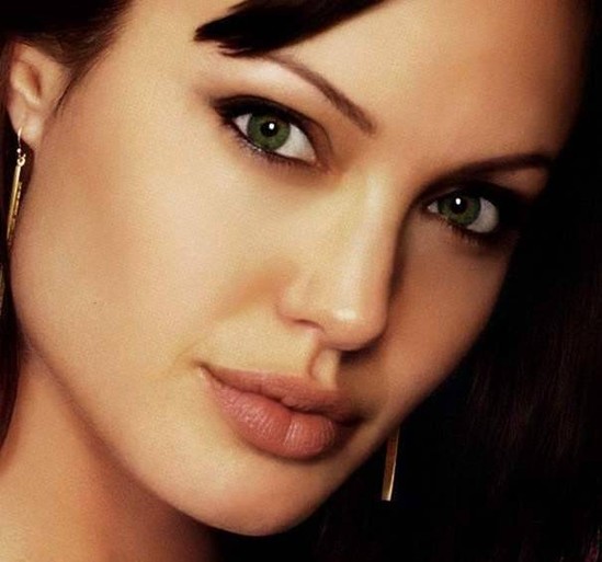 Ancelina Colinin həyat təcrübəsindən